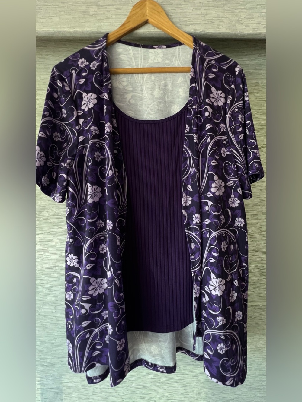 Purple Floral Open-Front Women's Light Camisole set NWOT